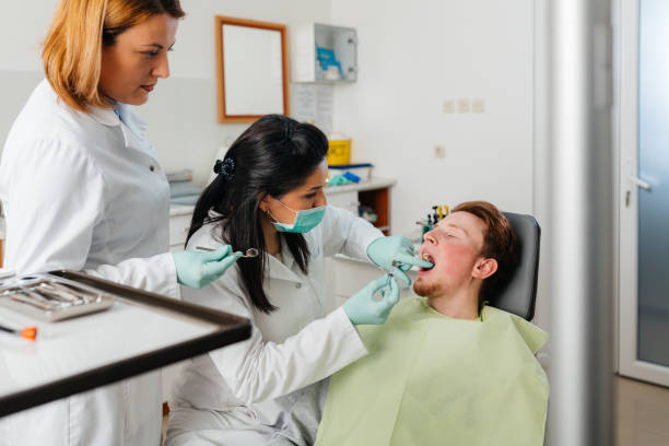 Best Emergency Gum Treatment in Elwood, IL